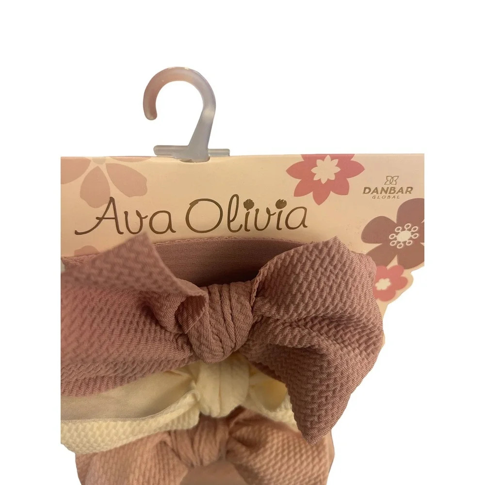 Ava Olivia Baby (3)Girl Headband Bows (3)Bibs Set‎ Pink Cream Textured Fabric
